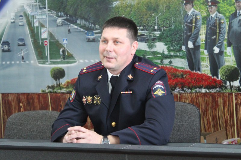 В Приморском крае начальник отдела полиции Пожарского округа выручил гражданку из беды